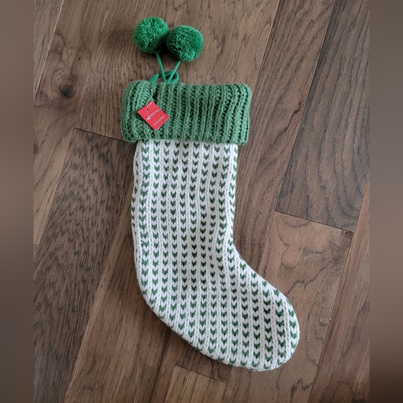 NEW! Set of 2! 🎄 20" Chunky Knit Christmas Holiday Stockings with Pom Poms - Picture 7 of 8